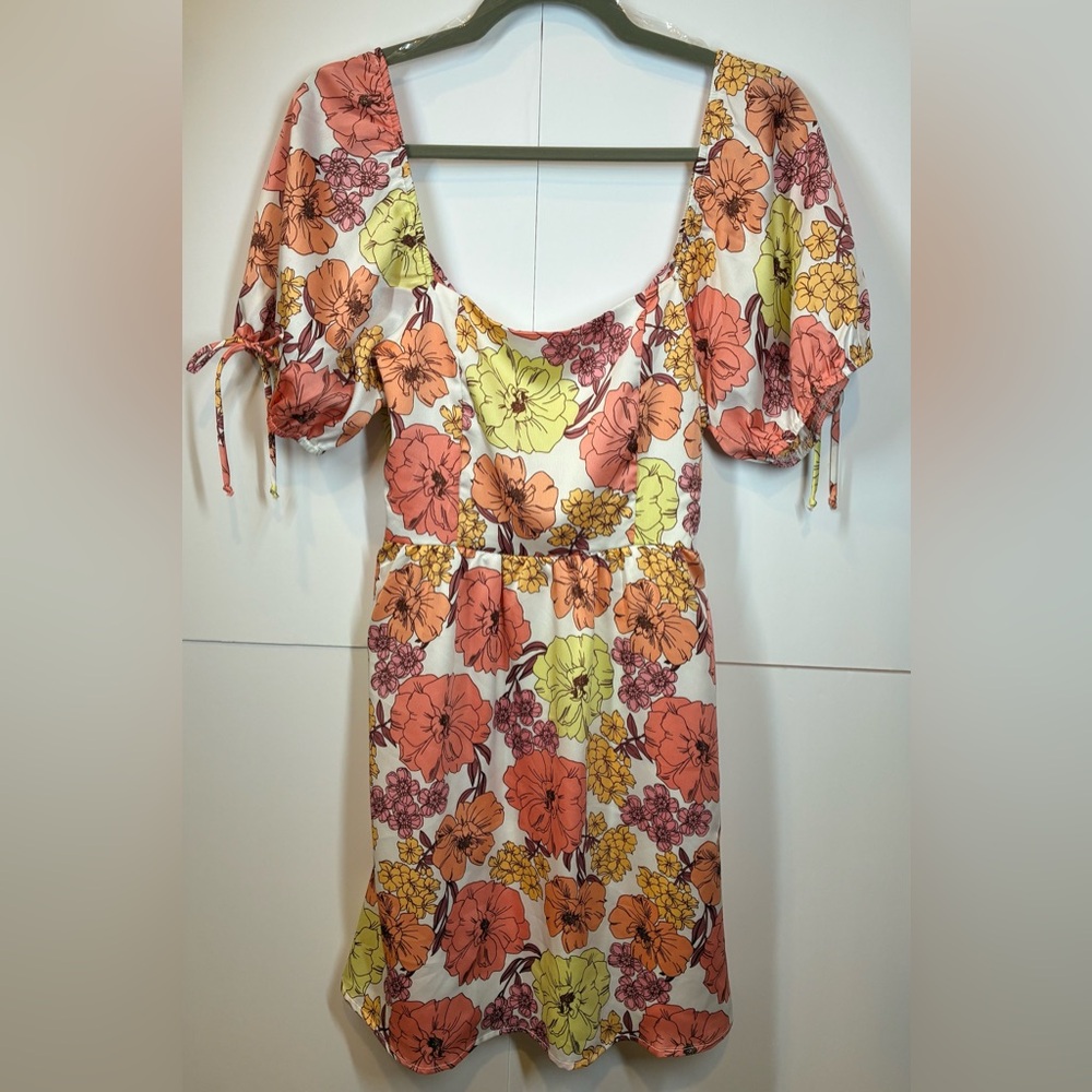 Peach Love California Pink & Coral Floral Dress Size Small NWT